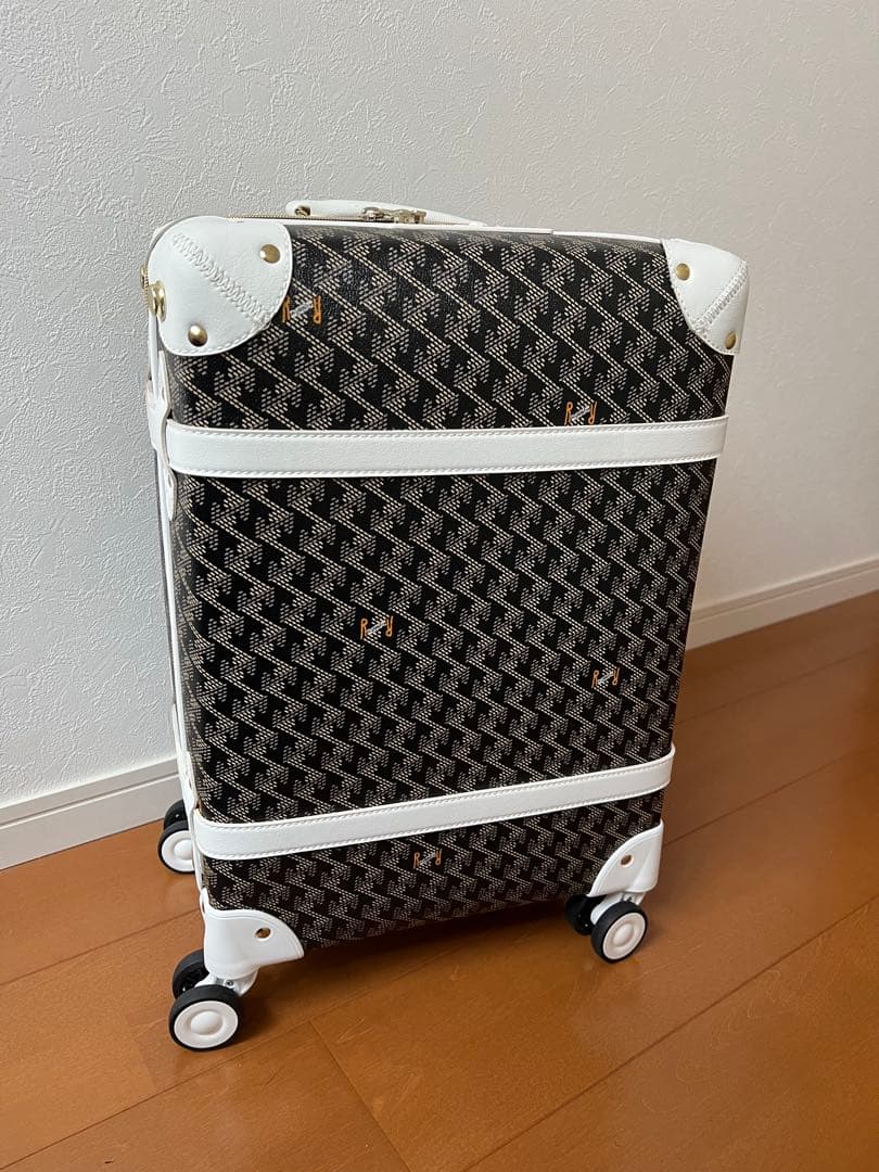 Resurrection レザレクション　キャリーケース