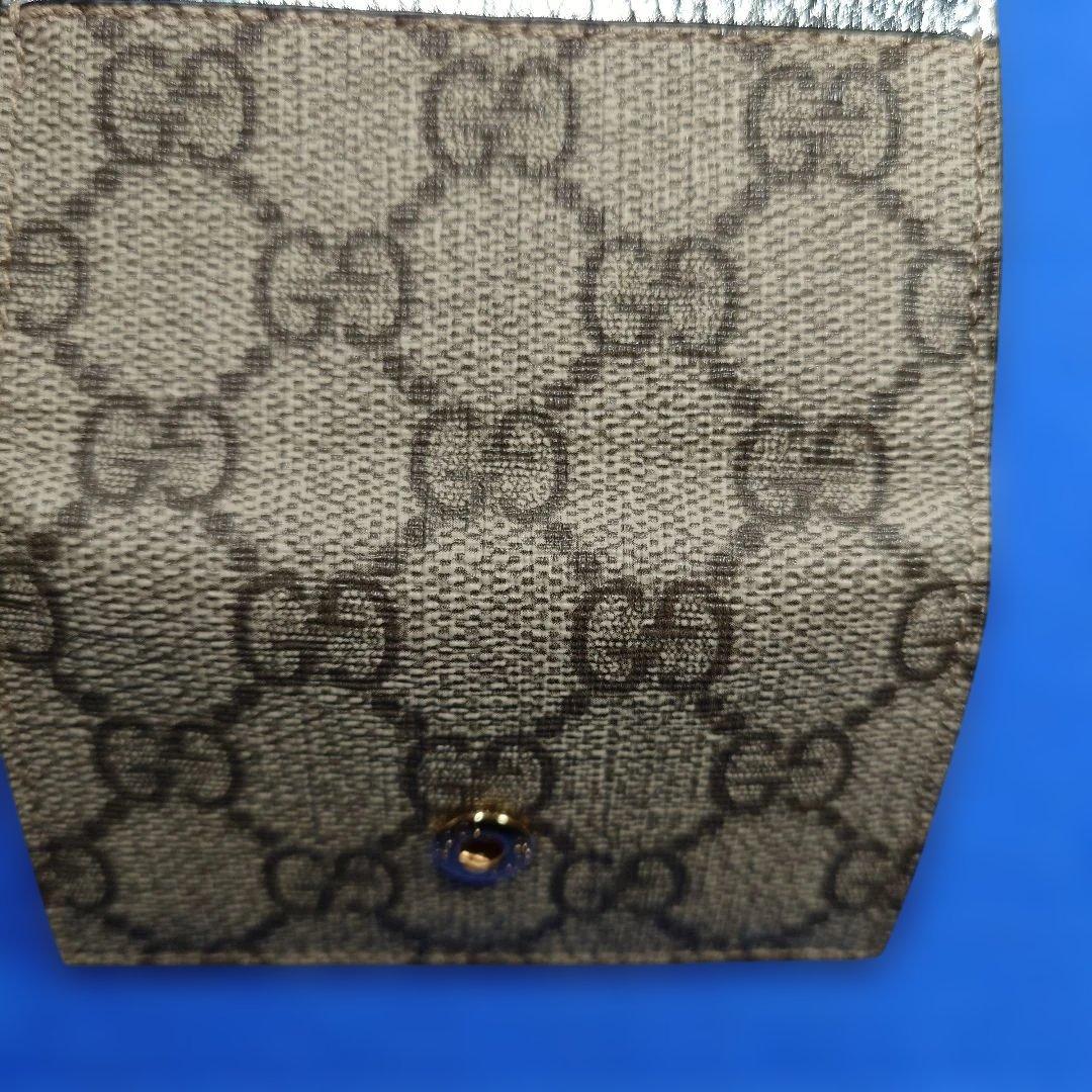 GUCCI シルバー レザー キーケース 限定版 GUCCI シルバー レザー