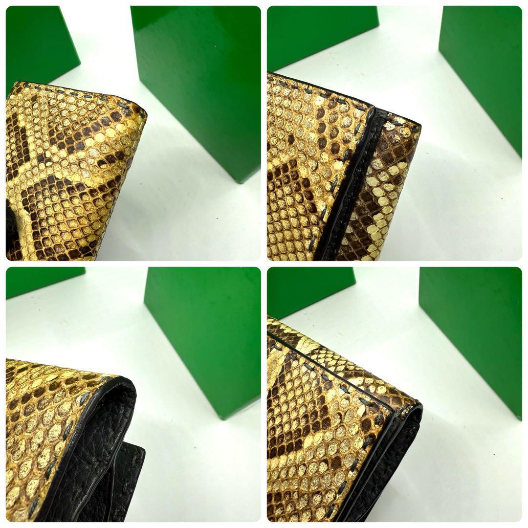 極美品✨】フェンディ 三つ折り財布 ピーカブー パイソン ターンロック