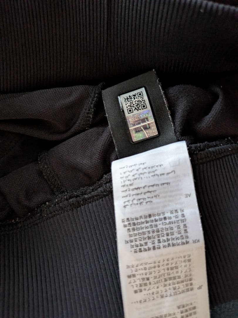 ハイドロゲン　テニスウェアL　ハーフパンツM　スポーツウェア　セットアップ　半袖