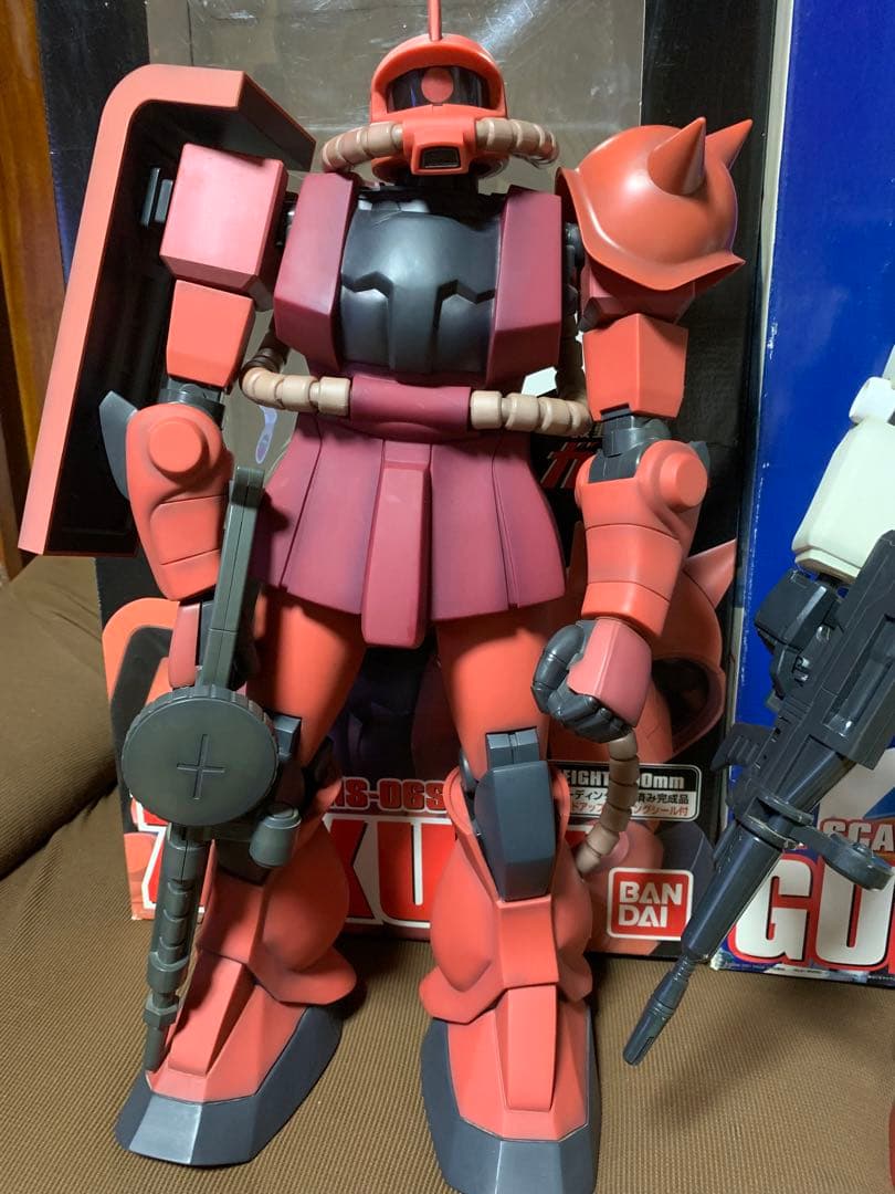 ガンダム　シャー専用ザク　2体セット　ジャンボグレード　　スケール1/35