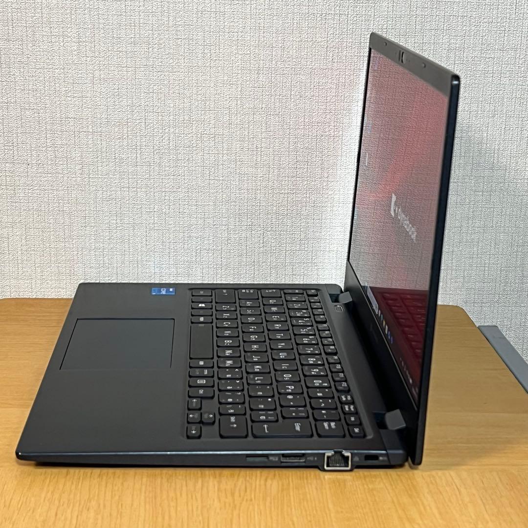 【中古美品】DYNABOOK G83/HS i5第11世代8GBメモリ／オフィス