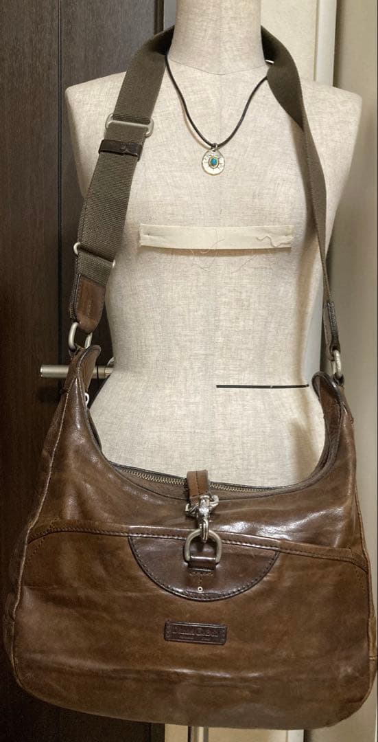 Daniel & Bob ブラウンショルダーバッグ