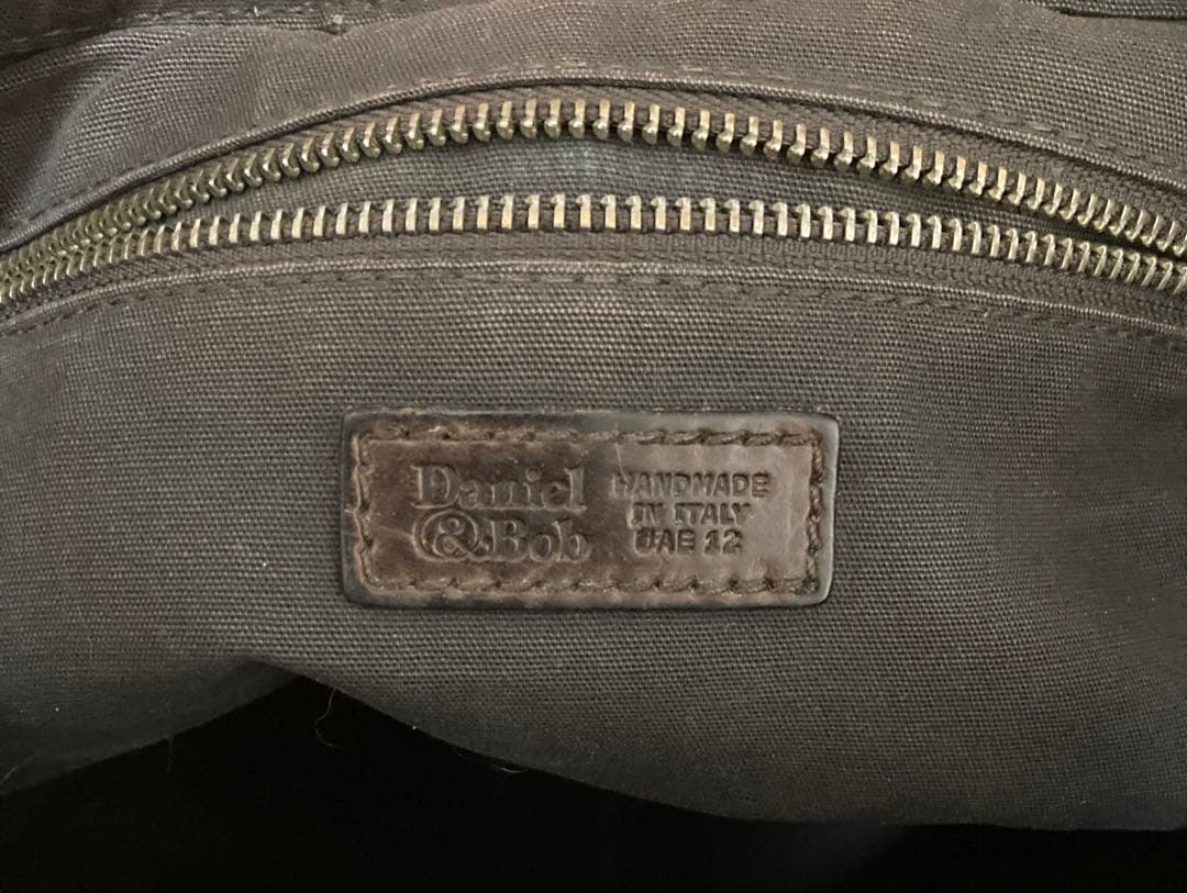 Daniel & Bob ブラウンショルダーバッグ