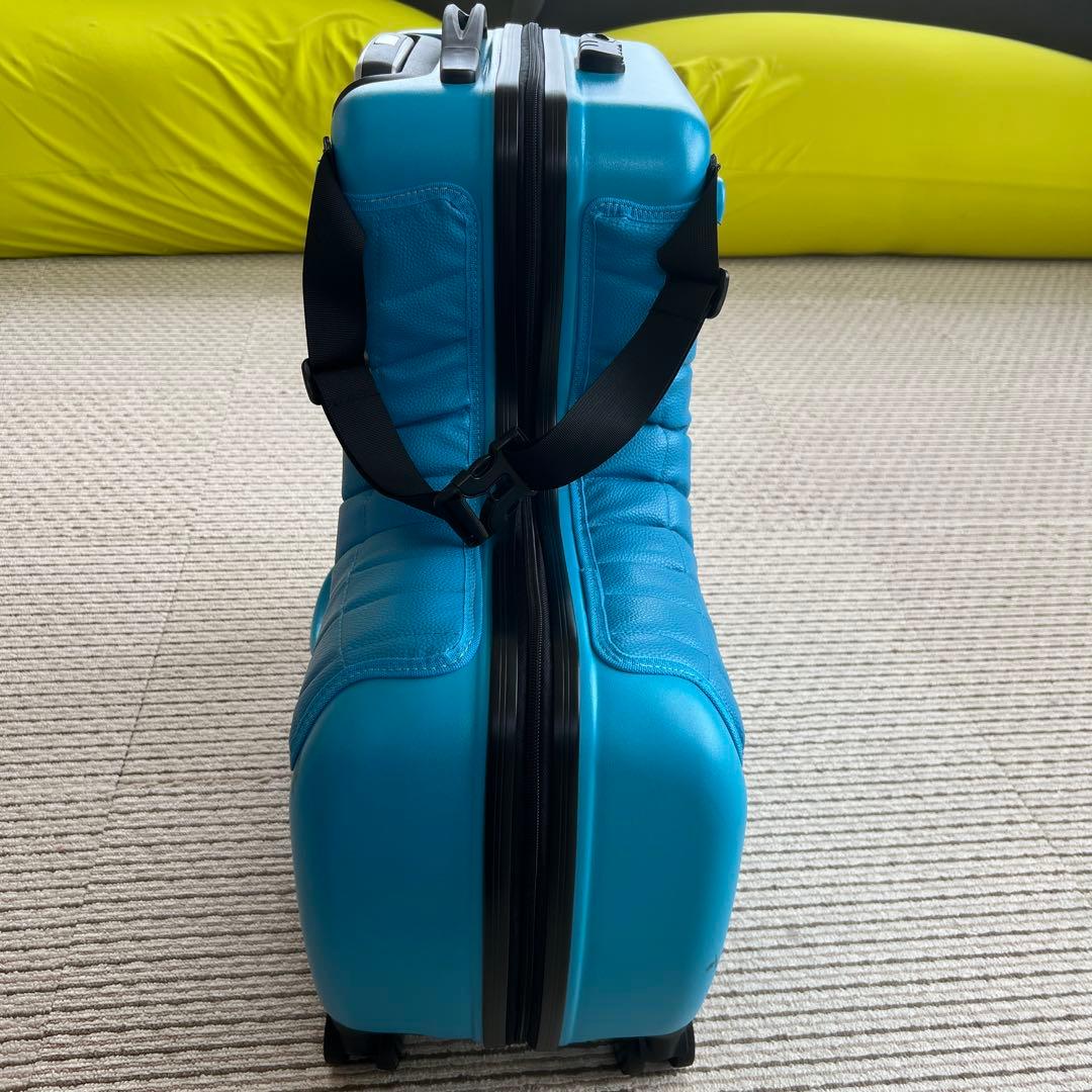 子供が乗れるキャリーケース