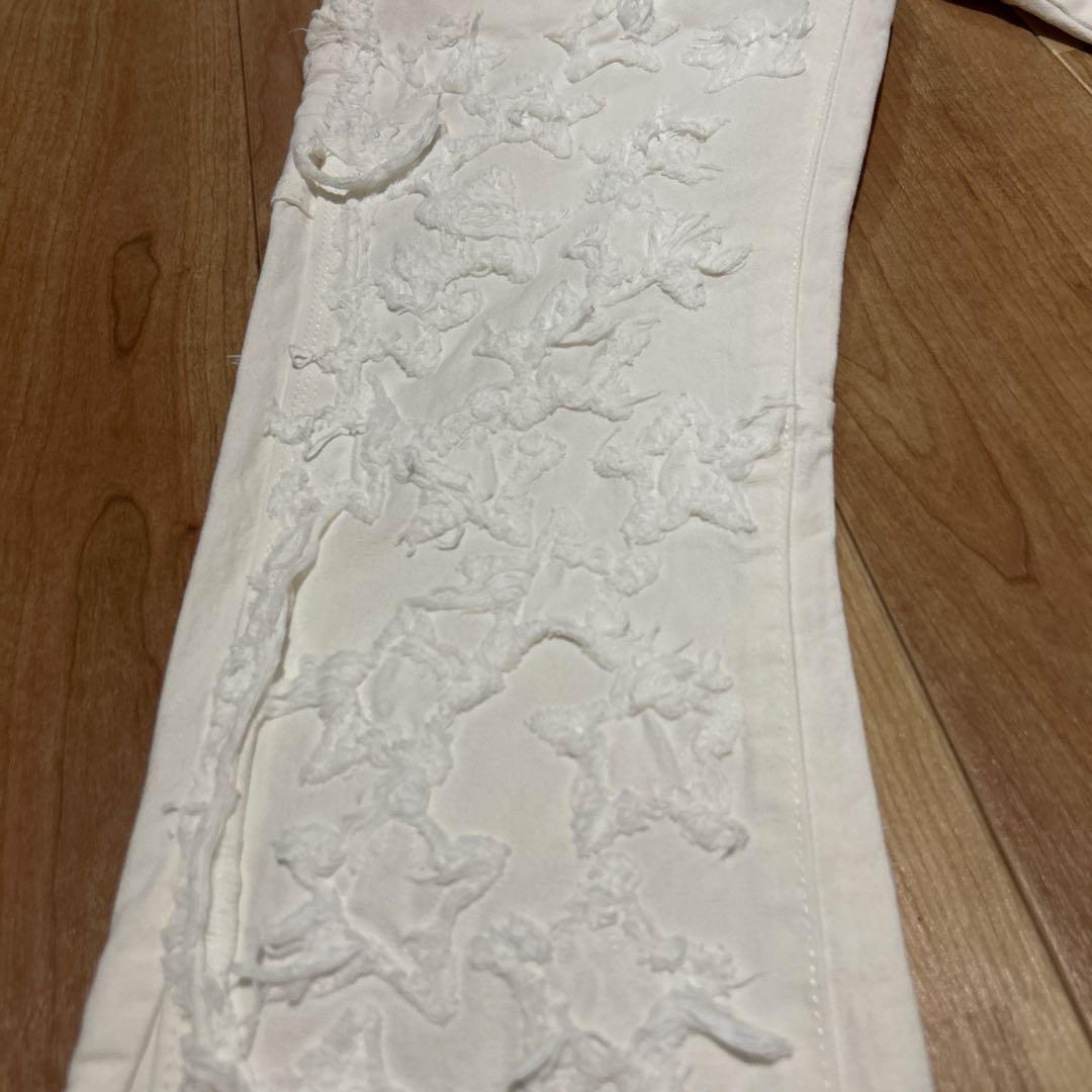 新品未使用】バラバサス ホワイトスターフレアデニム 29 VALABASAS