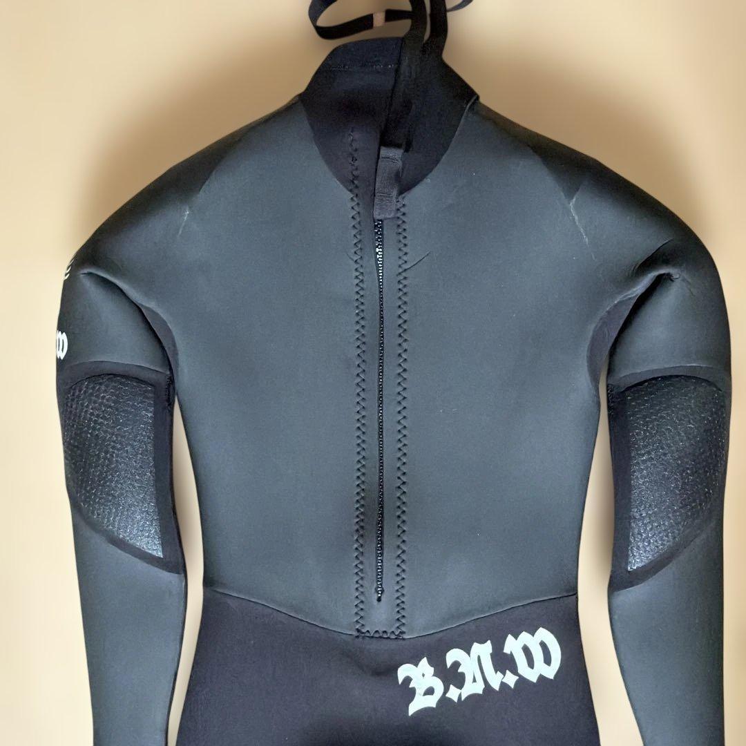 美品】noise ノイズ ウエットスーツ 3ミリ フルスーツ ボーイズ