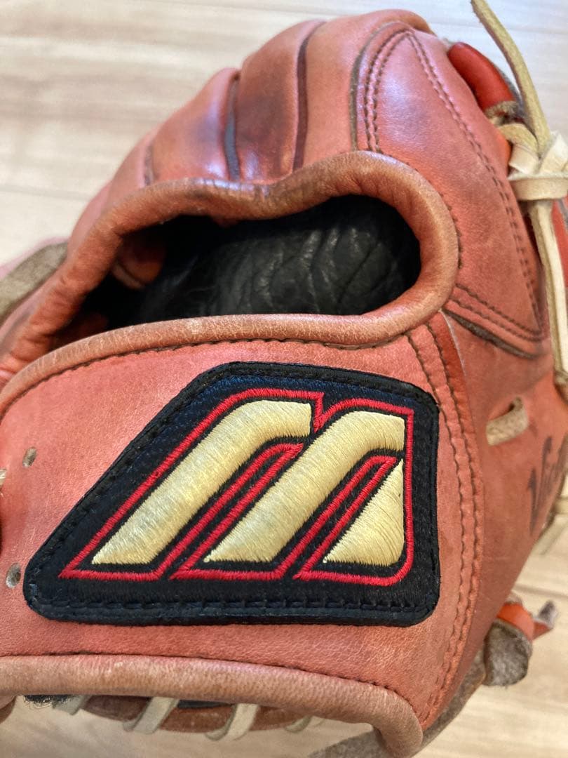 硬式グローブ　ビクトリーステージ　内野手　ミズノ