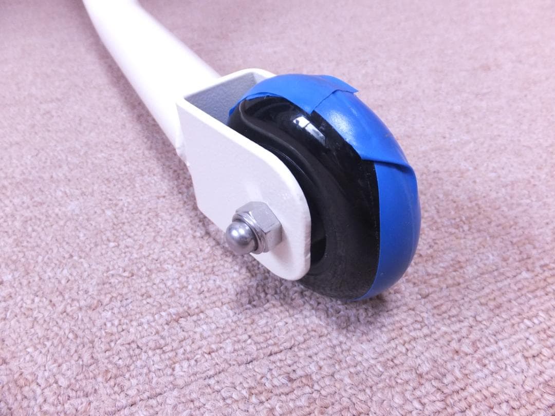 2台セット・未使用・送料込　歩行補助器　アズワン　らくらくあるくん　低床型　青