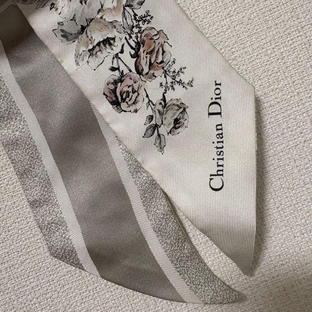 週末セール♡Christian Dior 花柄シルクスカーフ　ミッツァ