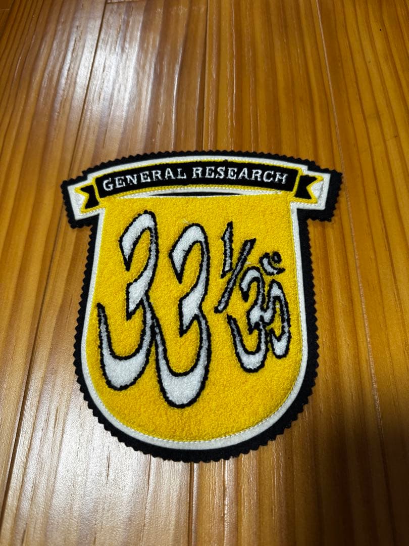 ジェネラルリサーチ スタジャン L、ワッペン