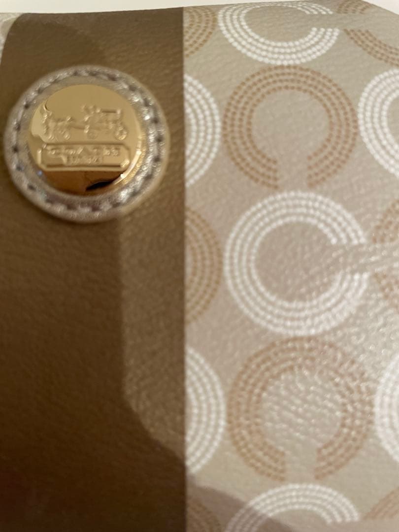 Coachコーチ 化粧 コスメティック ポーチ 新品未使用 箱 ショッパーあり