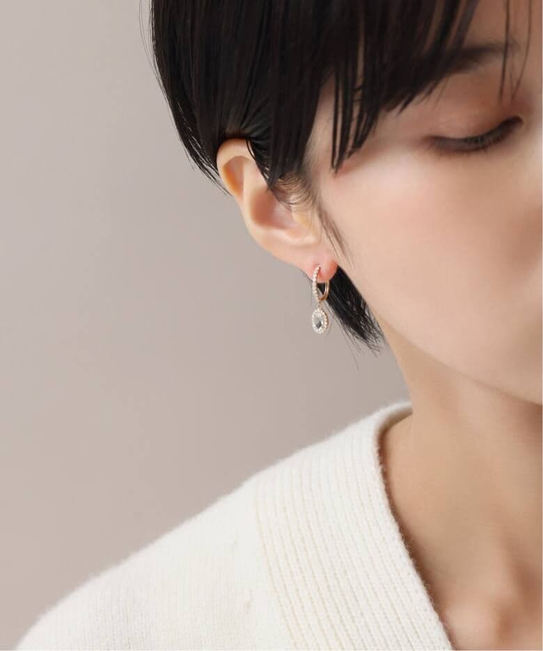 ホワイトトパーズメレダイヤC型ピアス K10（両耳）