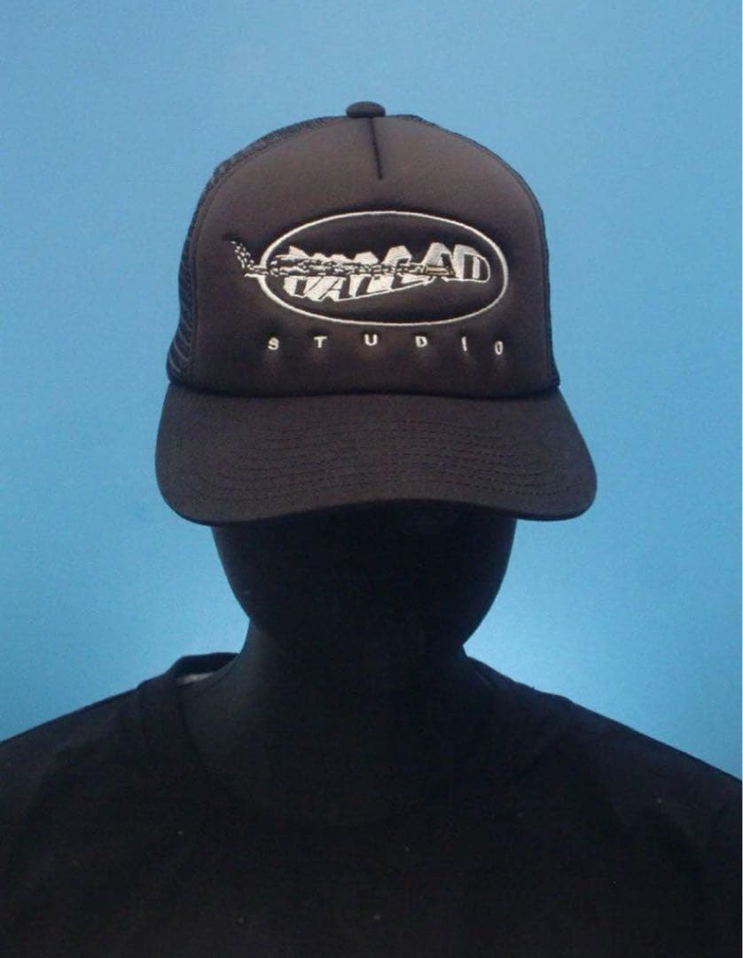 vallad studio × nubian 限定刺繍入りメッシュキャップ io