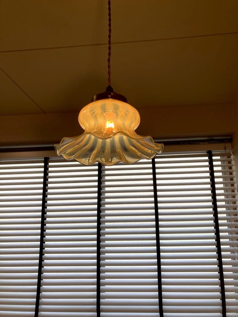 大きなウランガラス １９世紀　アンティーク　ランプシェード　フランス