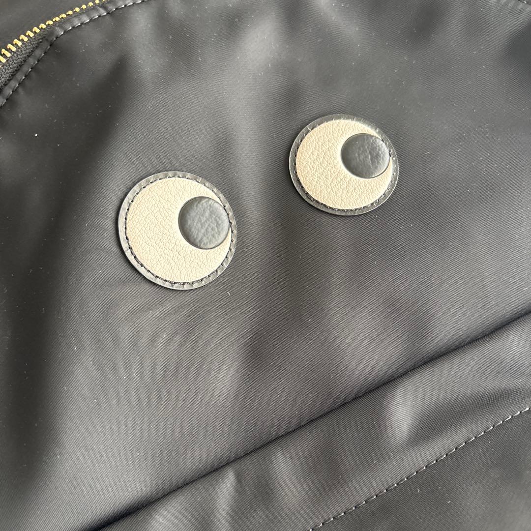 【12/30までの限定価格】未使用ANYA HINDMARCHアイズバックパック