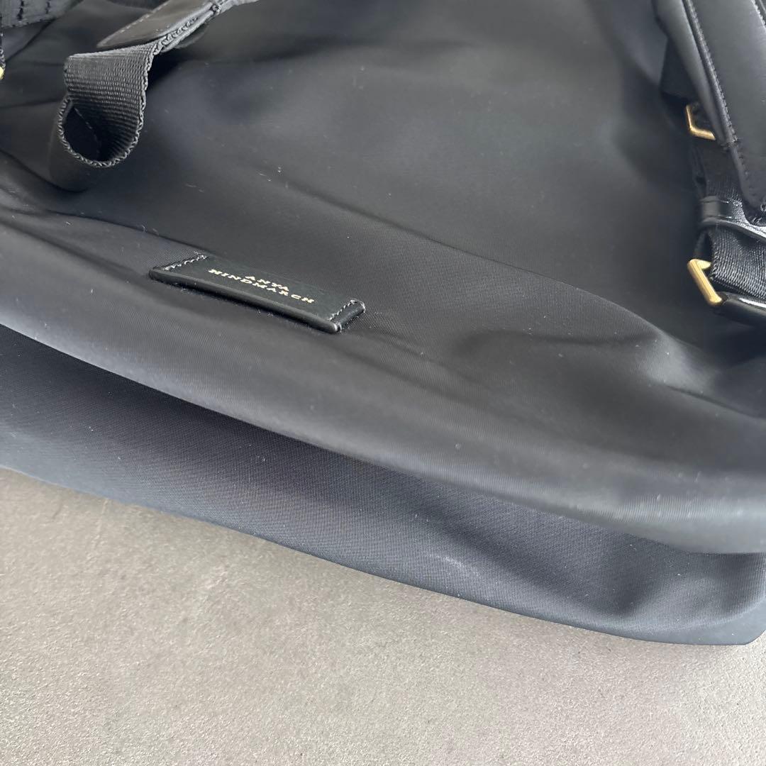 【12/30までの限定価格】未使用ANYA HINDMARCHアイズバックパック