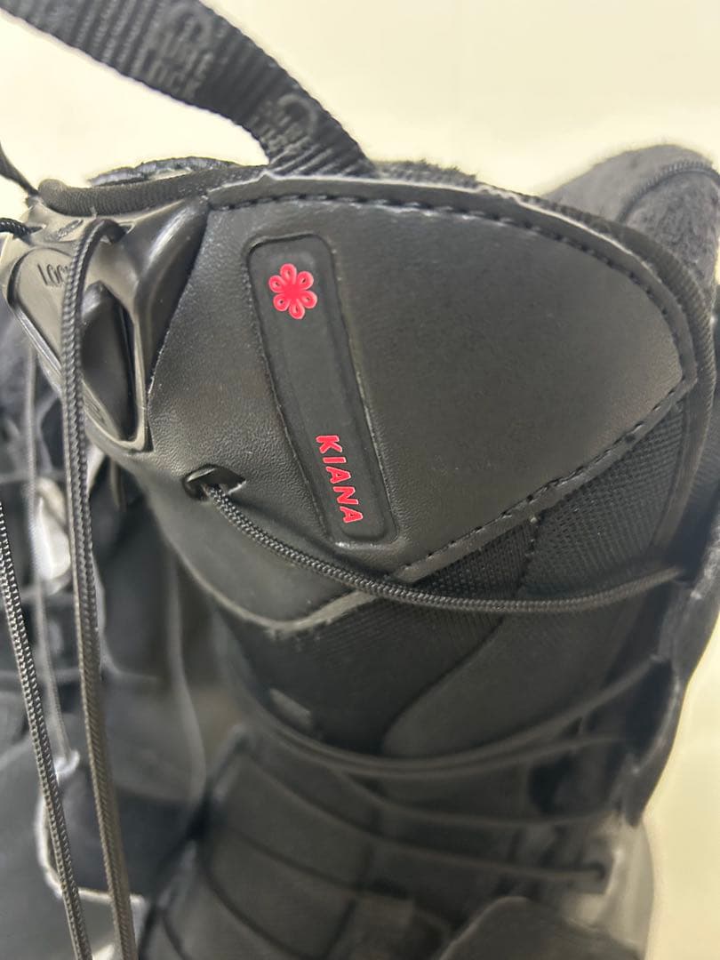 サロモン　Kiana ブラック スノーボードブーツ