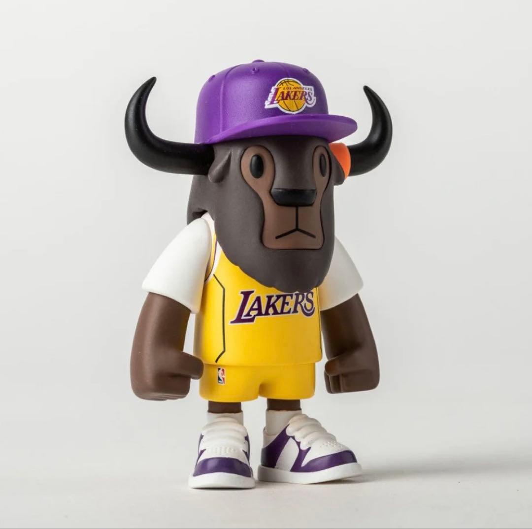 Newera NBA FFALO人形　レイカーズ　ブルズ　2体セット　未開封