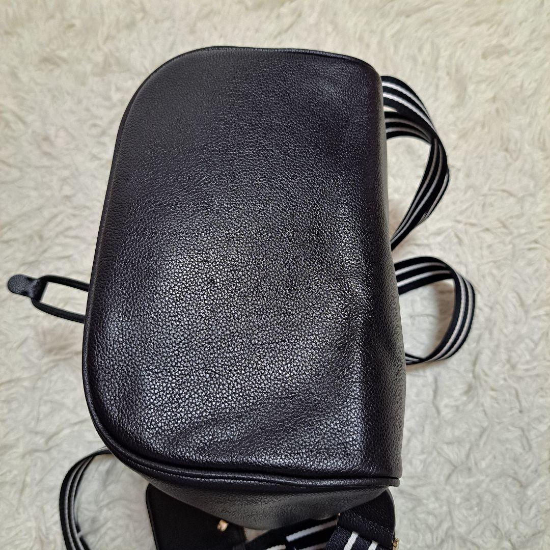 【kate spade】オールレザーロージー ミディアム フラップ バックパック