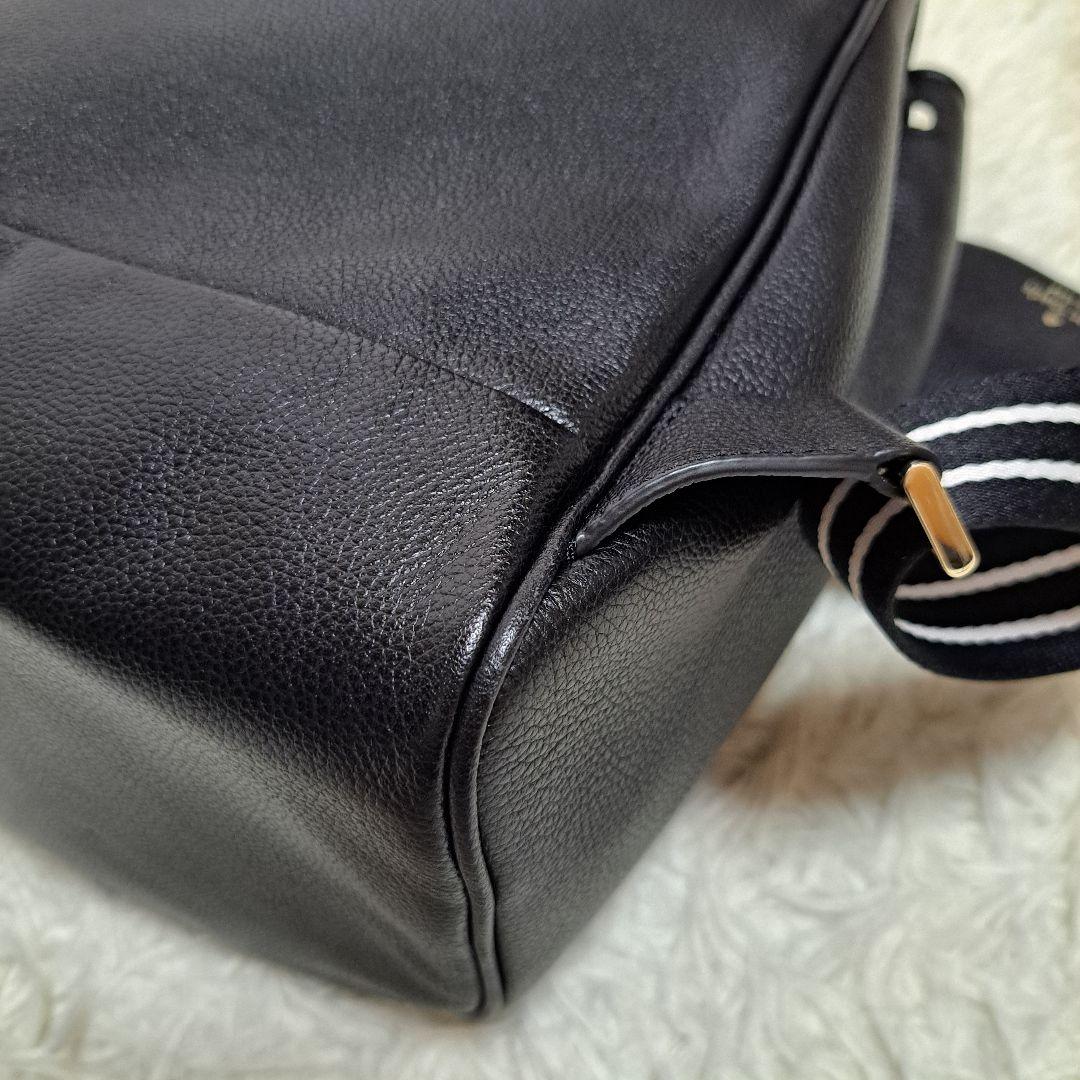 【kate spade】オールレザーロージー ミディアム フラップ バックパック