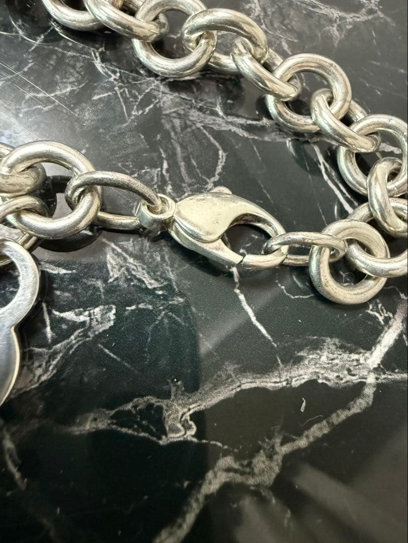 Tiffany & Co. シルバーブレスレット ハート型チャーム付き
