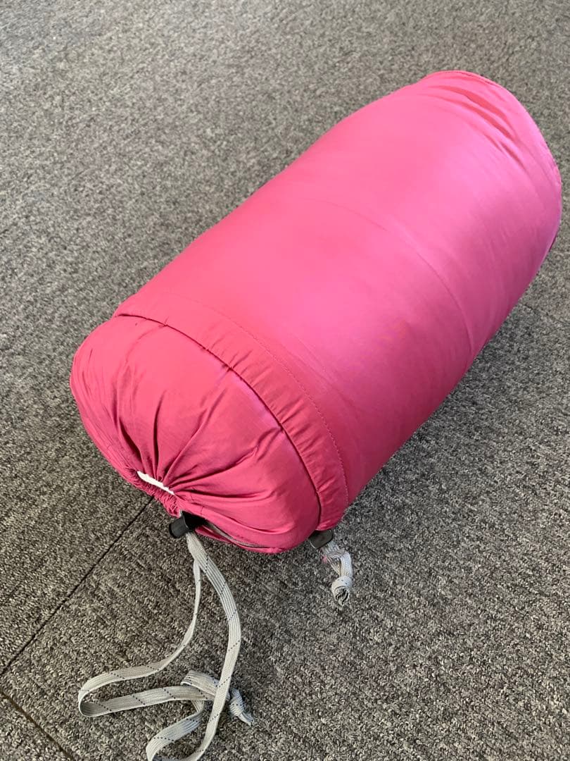 モンベル　シュラフ ダウンハガー#3 ワイン色