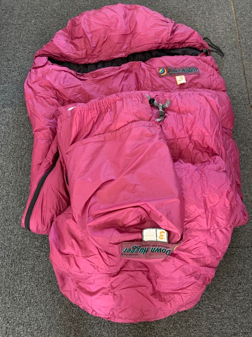 モンベル　シュラフ ダウンハガー#3 ワイン色