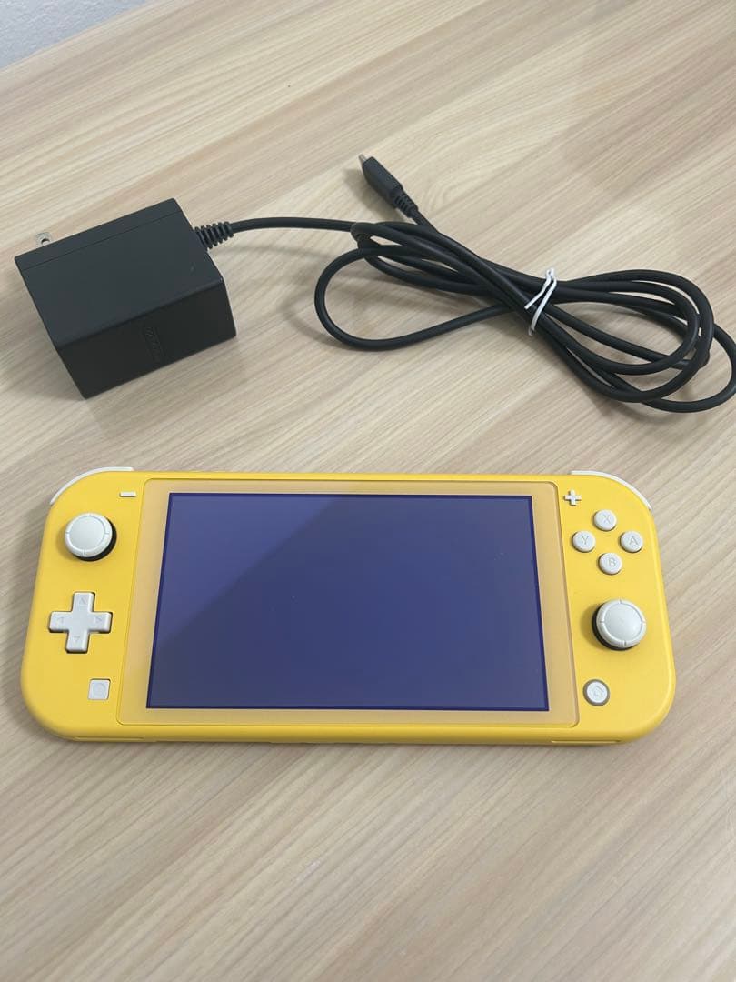 Nintendo Switch Lite イエロー 本体とACアダプターのみ