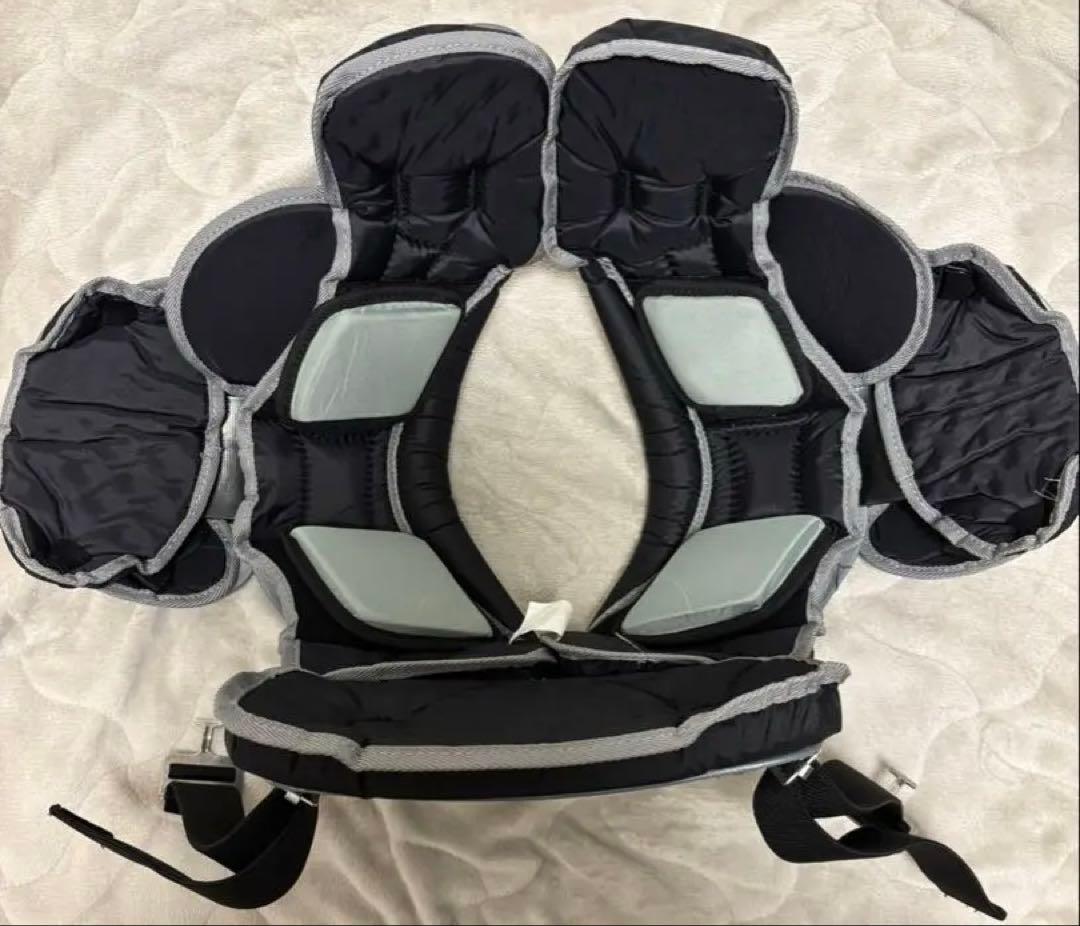 美品　新品もあり！アメリカンフットボール　防具一式riddell QBクラブなど