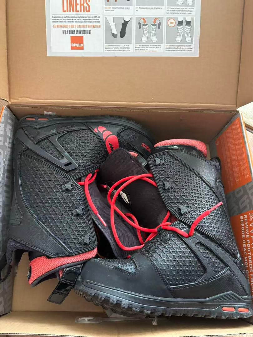 THIRTYTWO TM-TWO CRAB GRAB ブラック/レッド 9.5