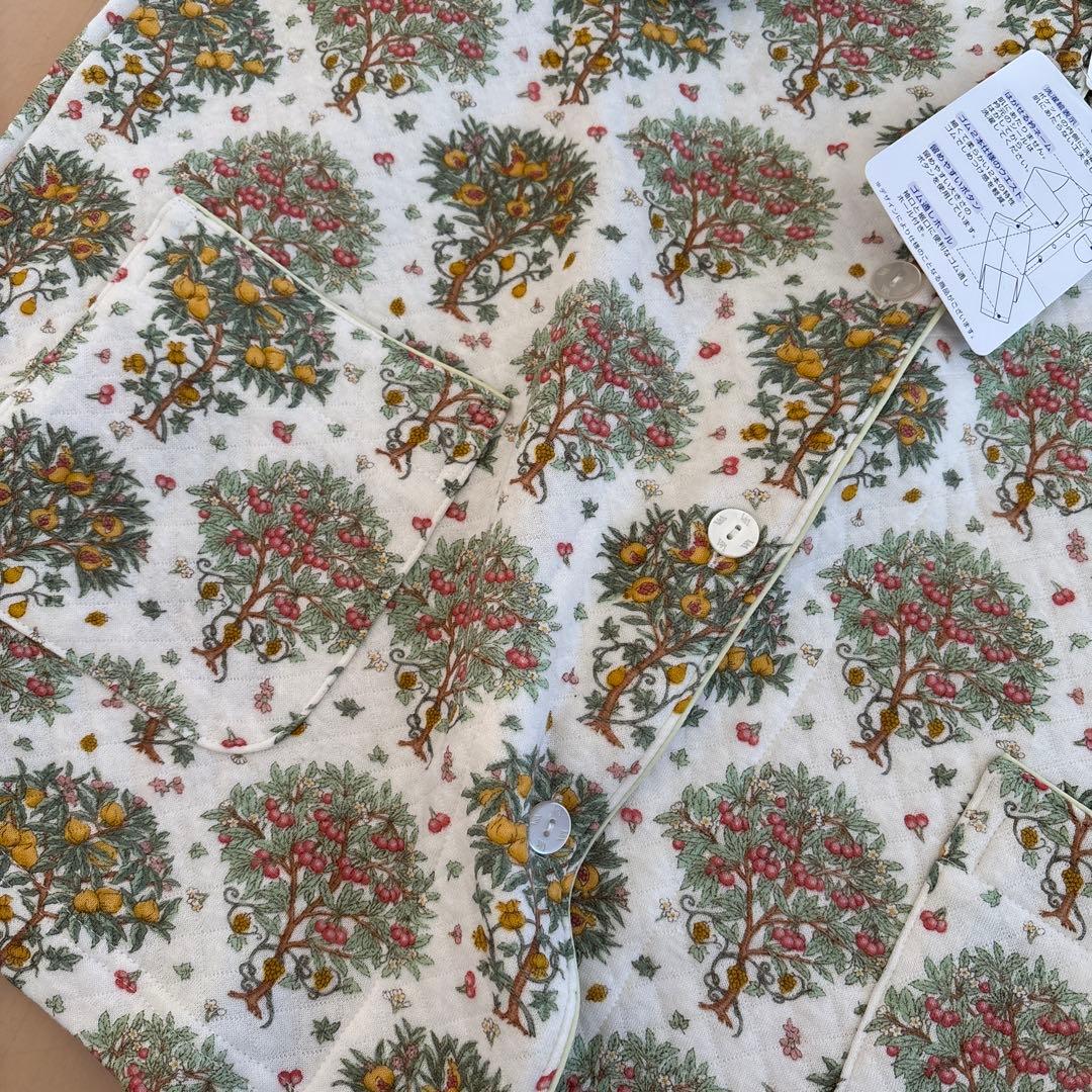 アムールナイトウェア　V&Aコラボ　パジャマ　Lサイズ