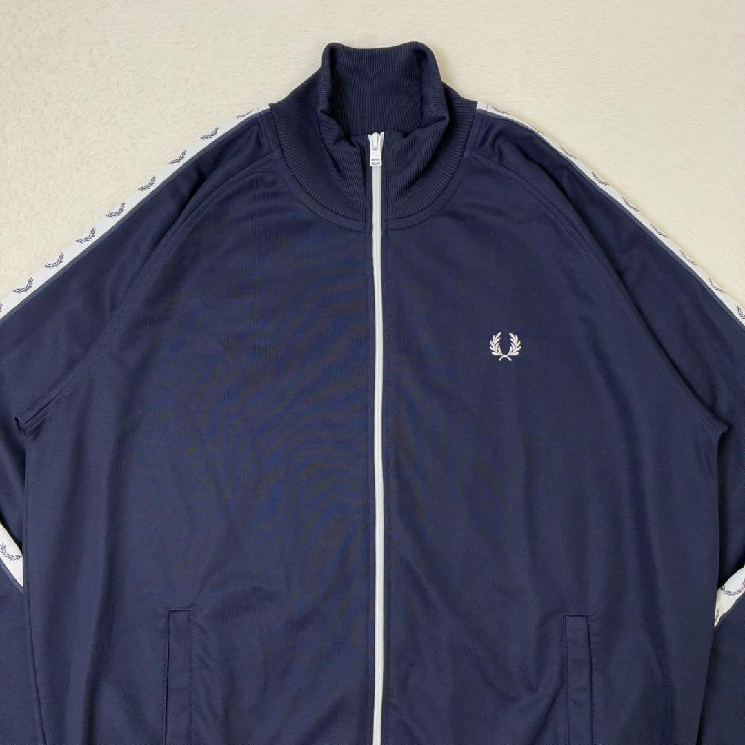 ✨希少サイズ✨　フレッドペリー　トラックジャケット　XL ネイビー　月桂樹