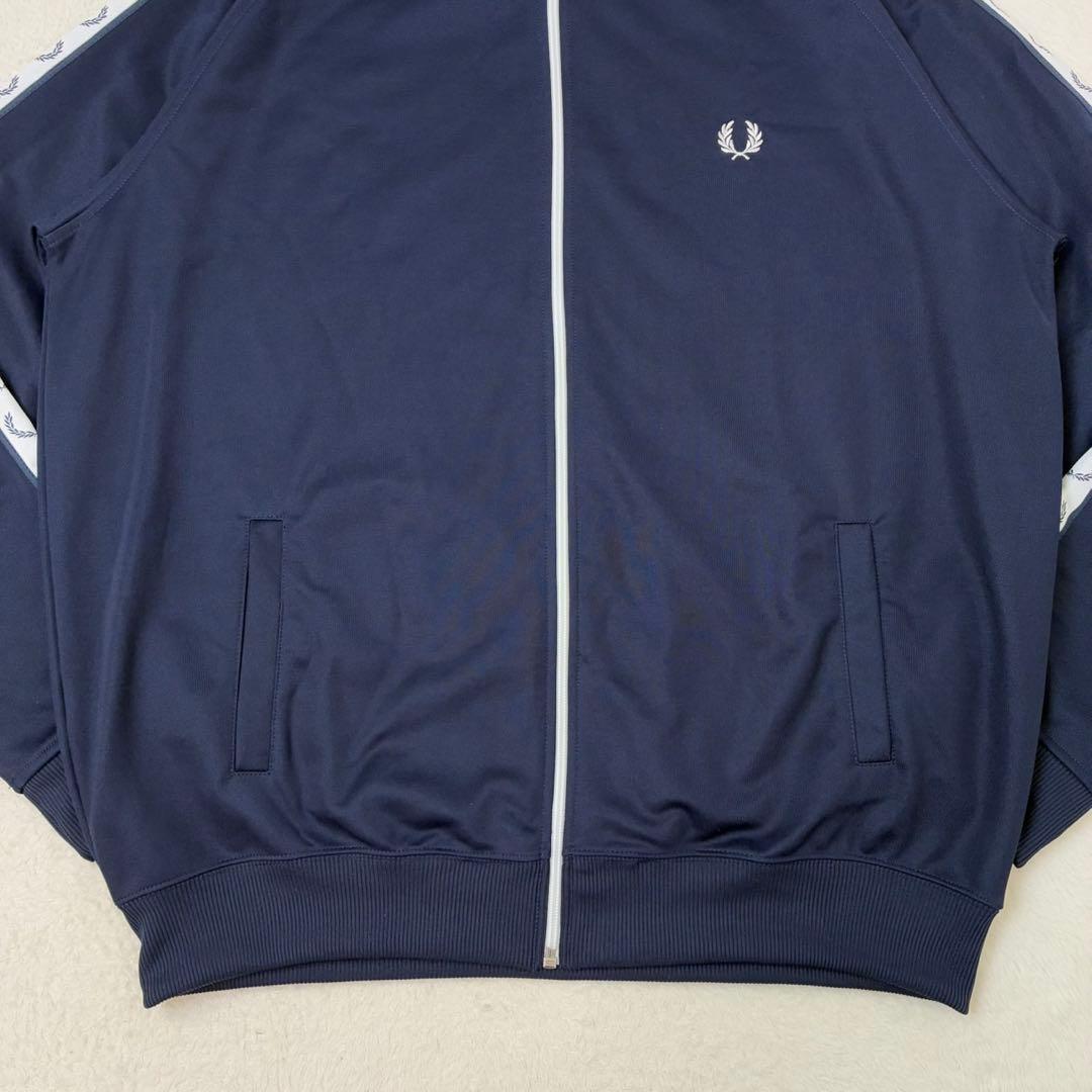 ✨希少サイズ✨　フレッドペリー　トラックジャケット　XL ネイビー　月桂樹
