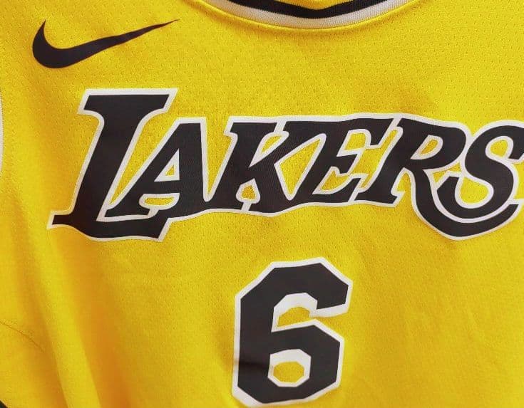 激レア】レイカーズ ジェームズ 22/23 ユニフォーム Lサイズ - メルカリ