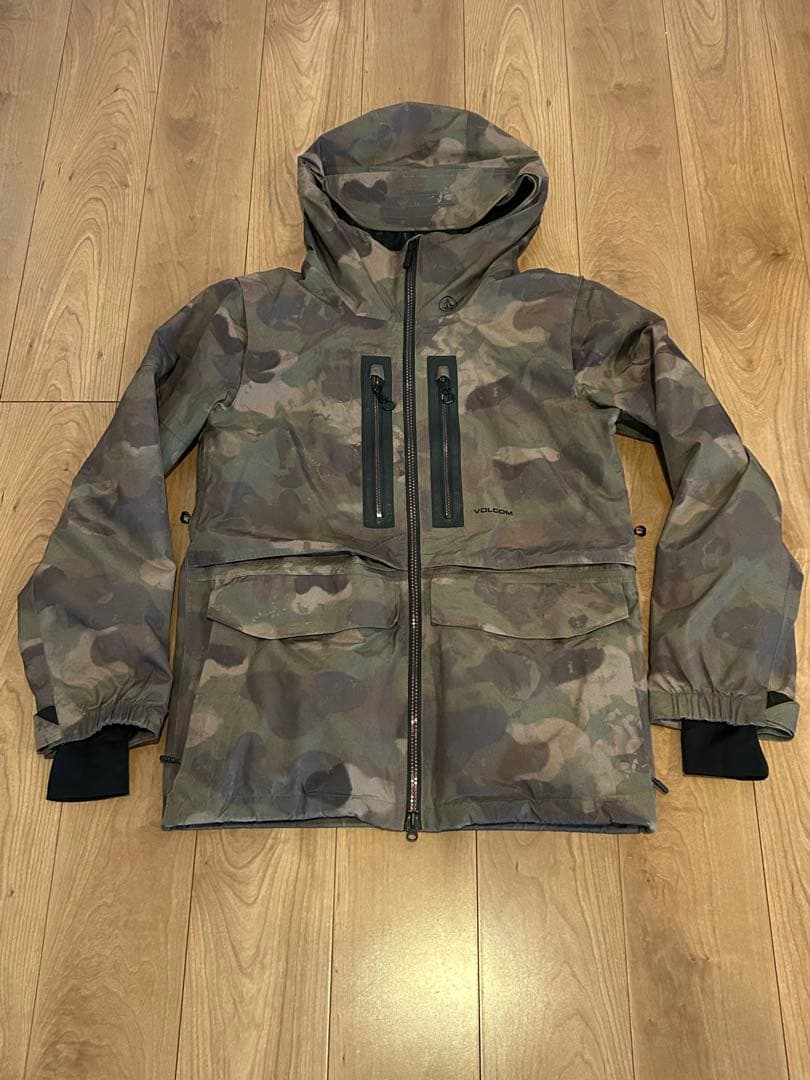 Volcom スノーボード　ウェア　上下　gore-tex Sサイズ　迷彩