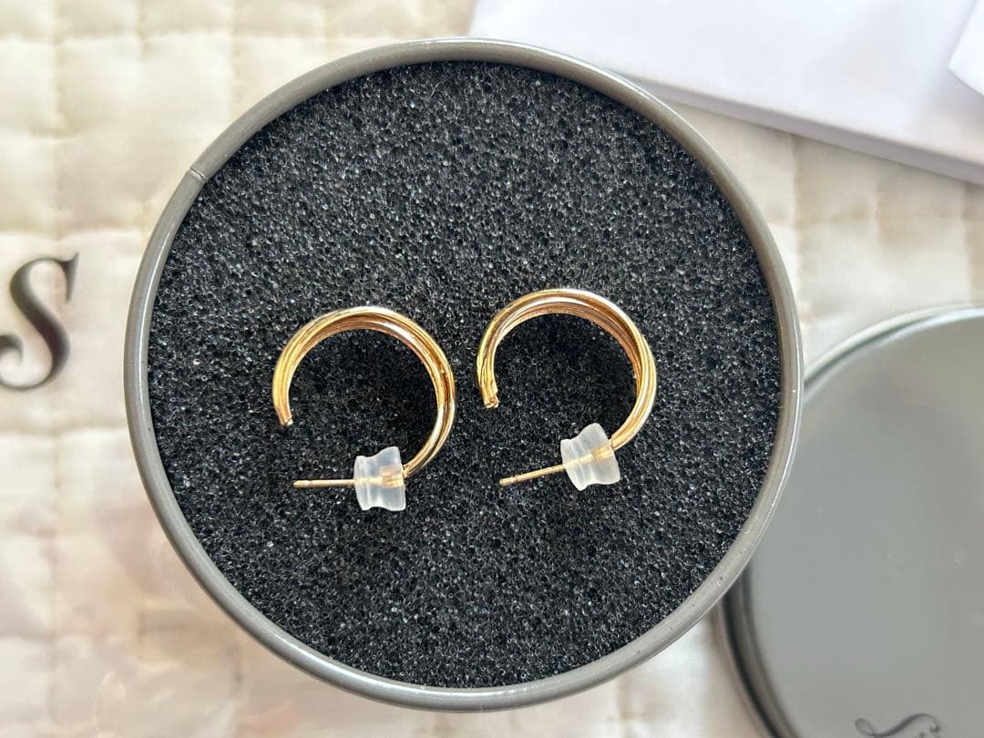 Lilas リラ⭐️スクリューフープピアス K10