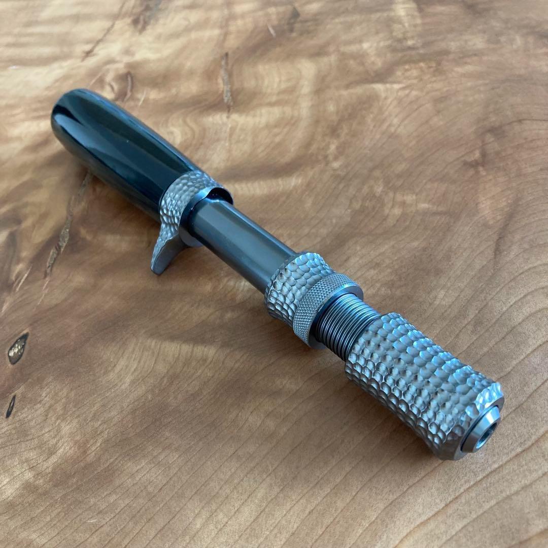 ロッドビルディング ウッドガングリップ 天然木／ガンメタリック