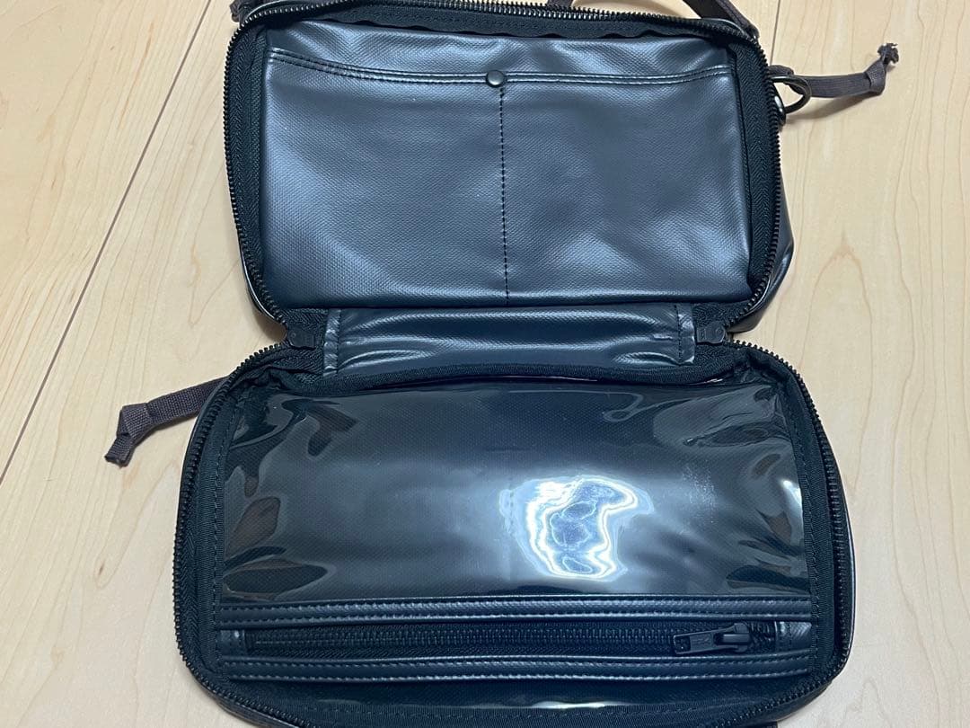 LUGGAGE LABEL 黒 ショルダーバッグ 赤タグ