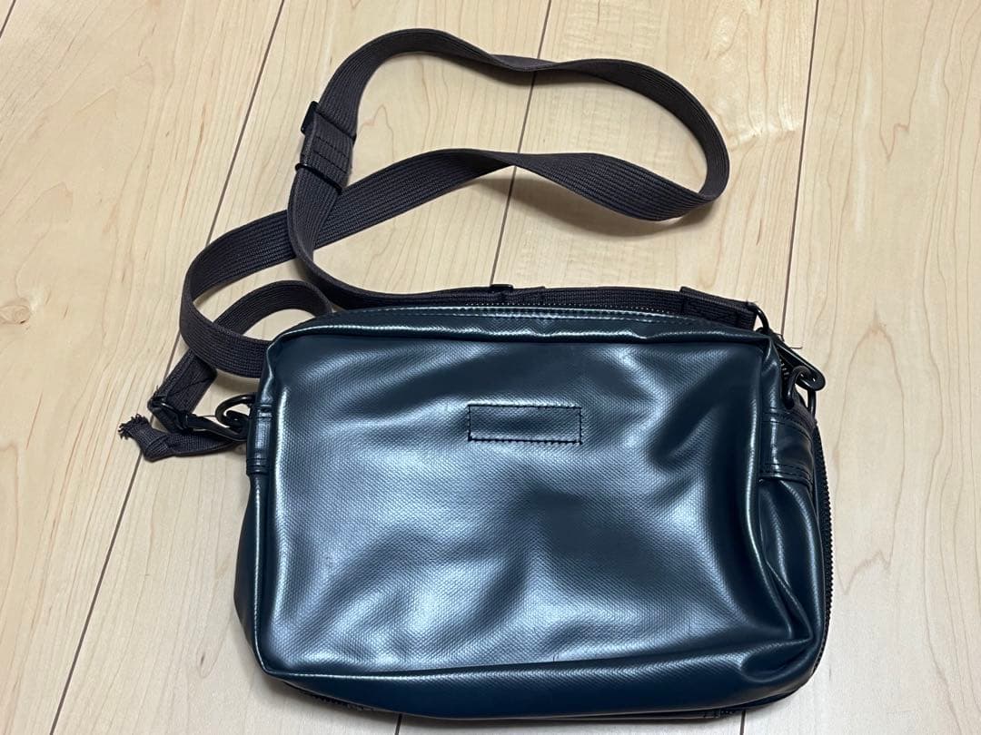 LUGGAGE LABEL 黒 ショルダーバッグ 赤タグ