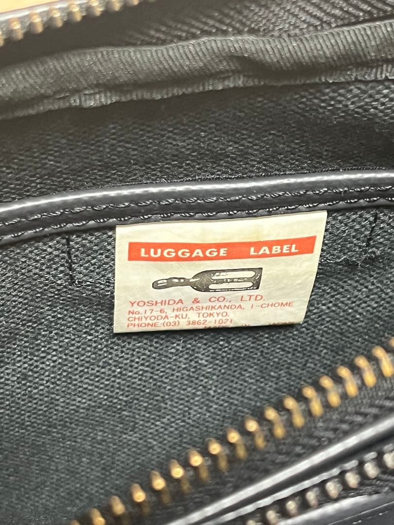 LUGGAGE LABEL 黒 ショルダーバッグ 赤タグ