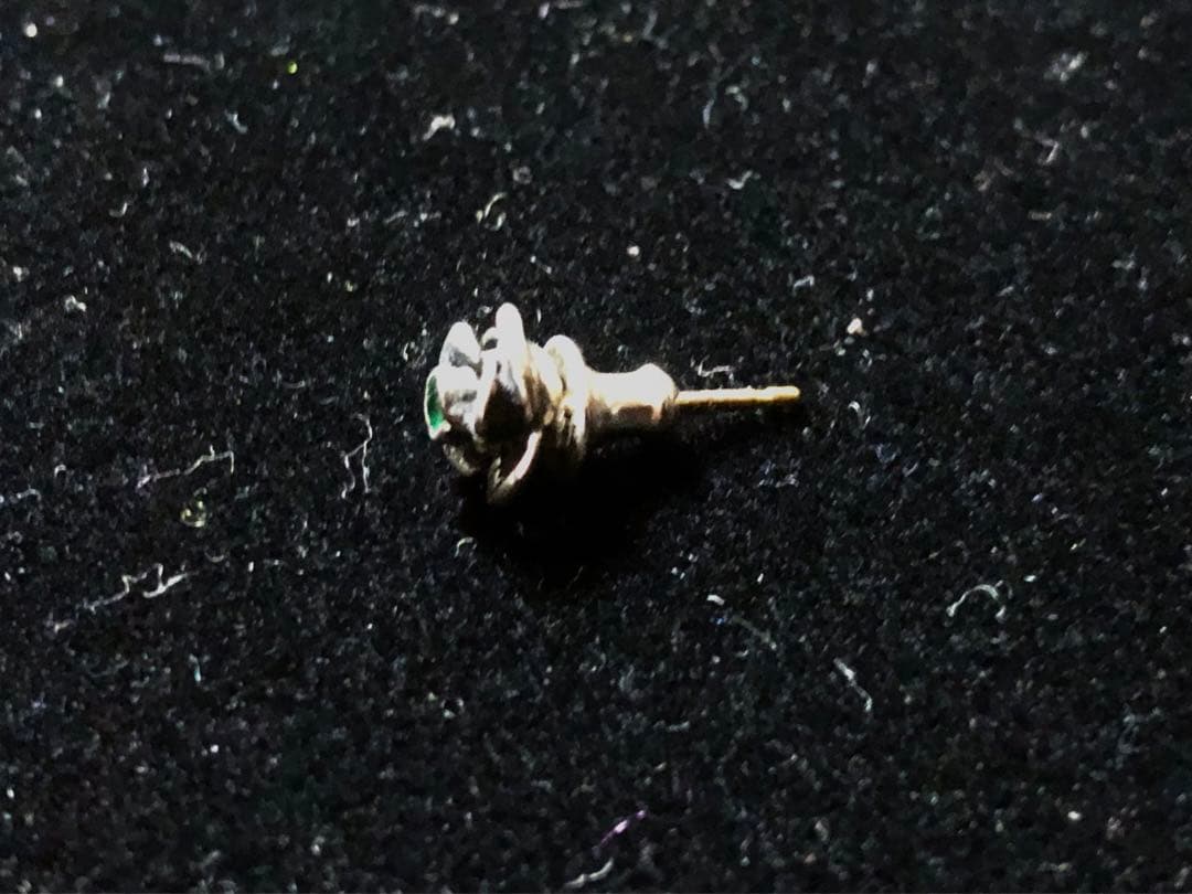 新品・未使用【GODSIZE】ROSE STUD w/emerald
