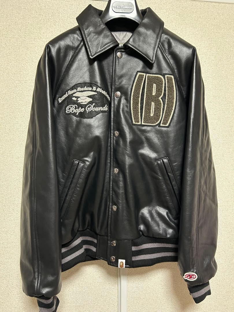 新品未使用 アベイシングエイプ レザージャケット スタジャン M