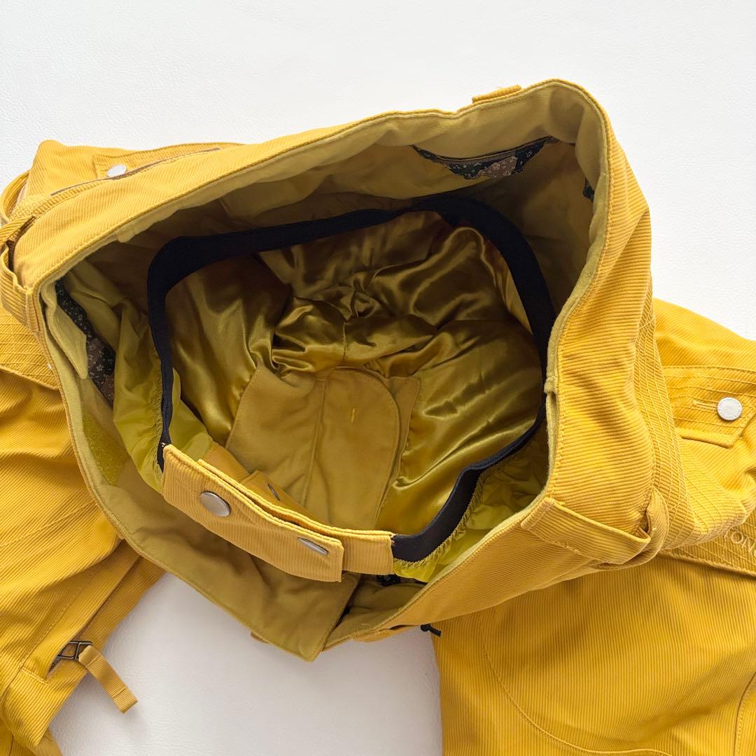 02464 タグ付き　バートン　スノボ　スキー　パンツ　イエロー　L