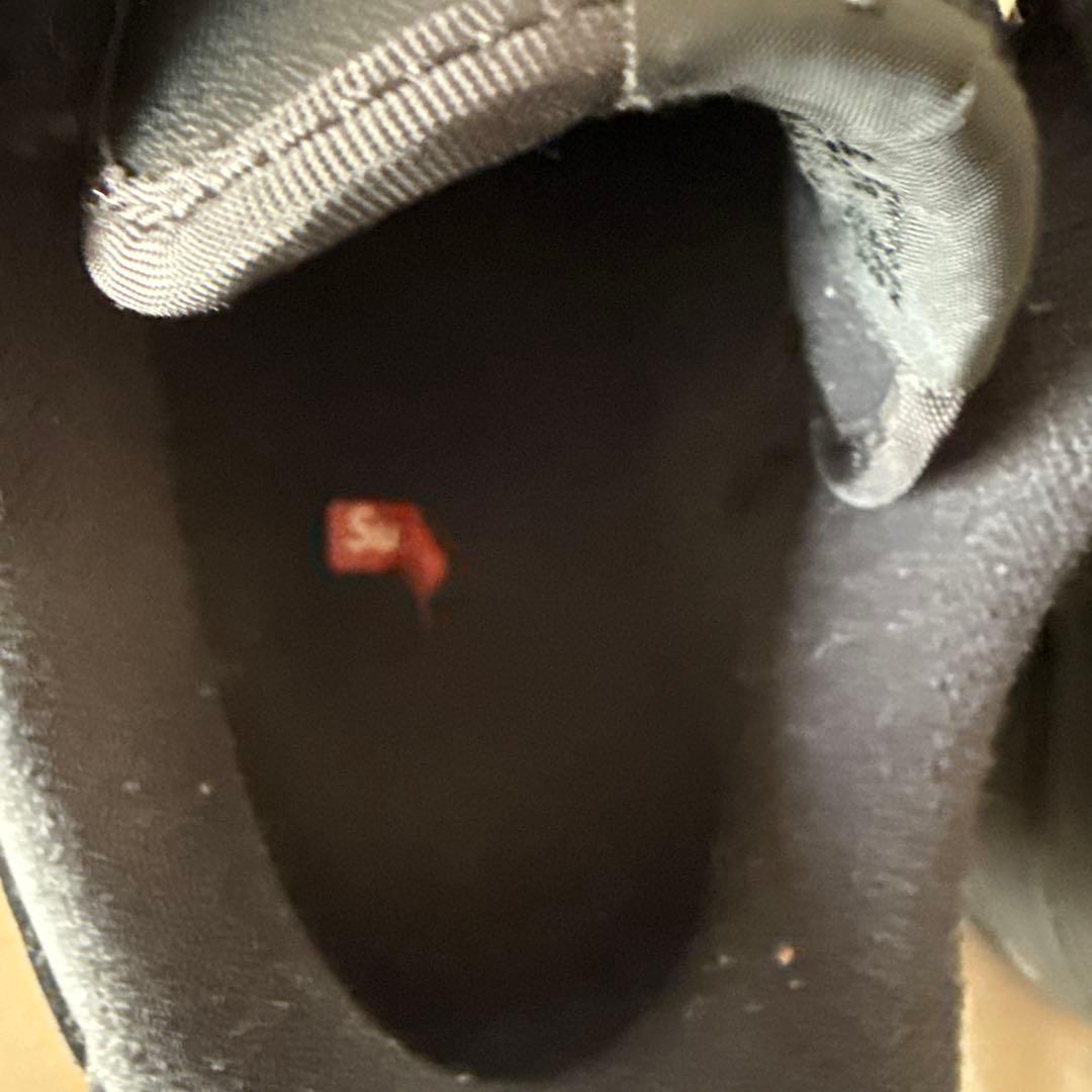 Nike Air Force 1 Supreme ブラック