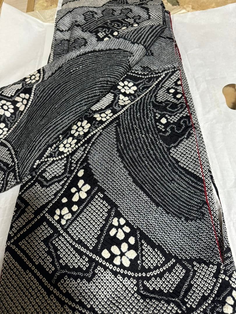 【まゆ】　総絞り正絹振り袖&帯&長襦袢セット　低身長用