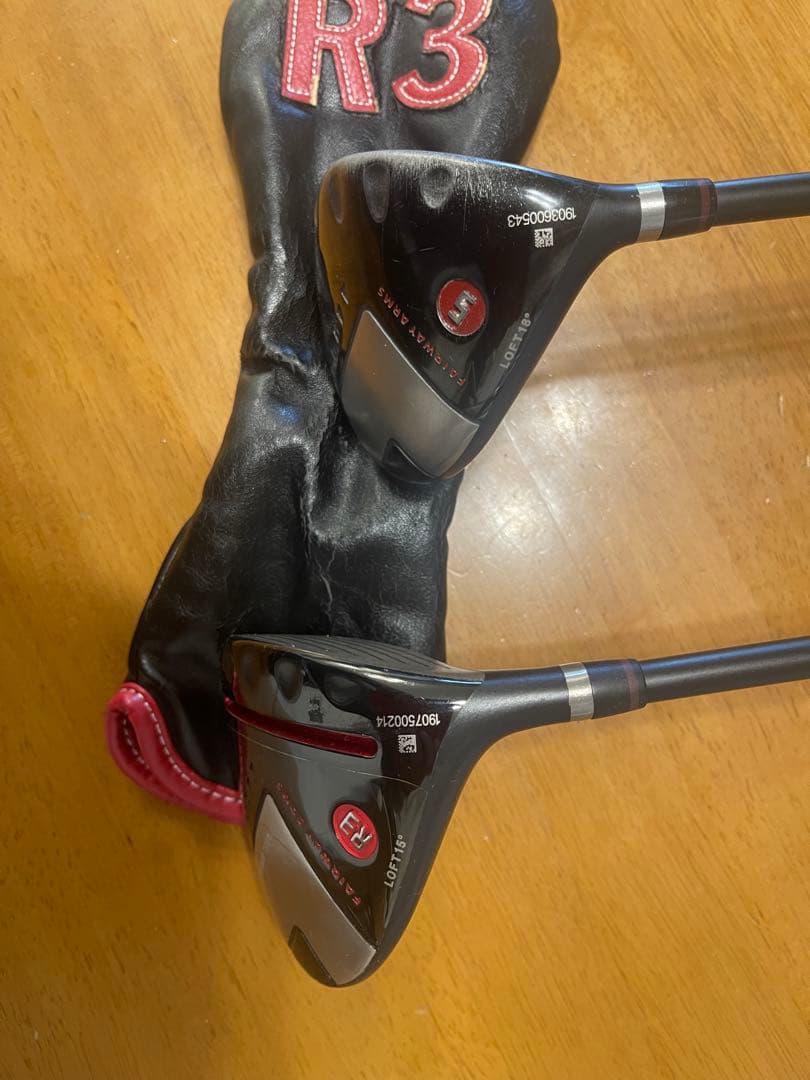 貴重ONOFF オノフ KURO FAIRWAY ARMS 3W,5W セット