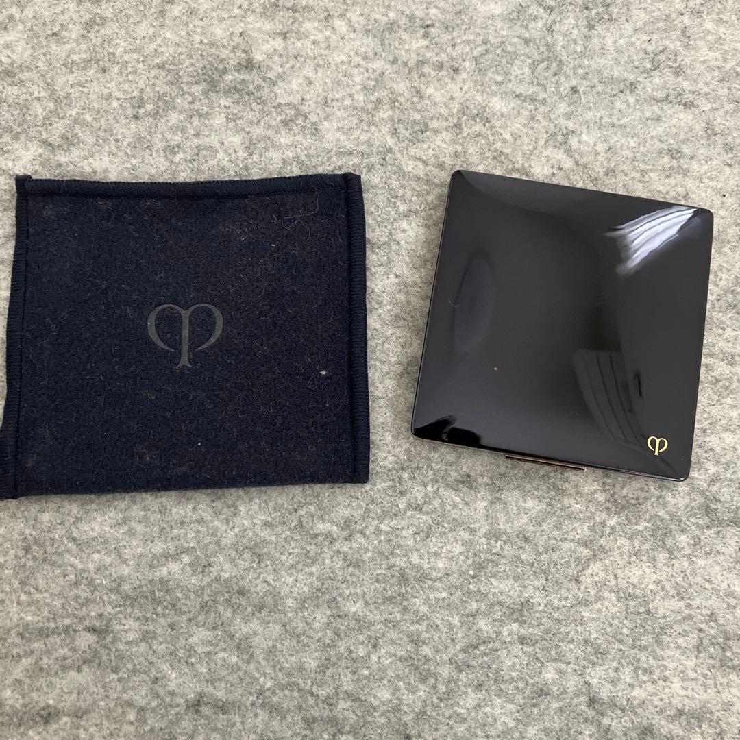 クレドポーボーテ　プードルコンパクトエサンシエルn エレガントスリム