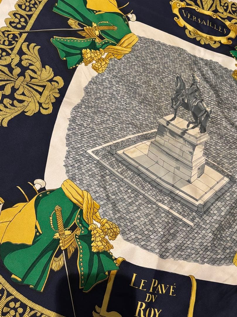 Hermes エルメス　スカーフ