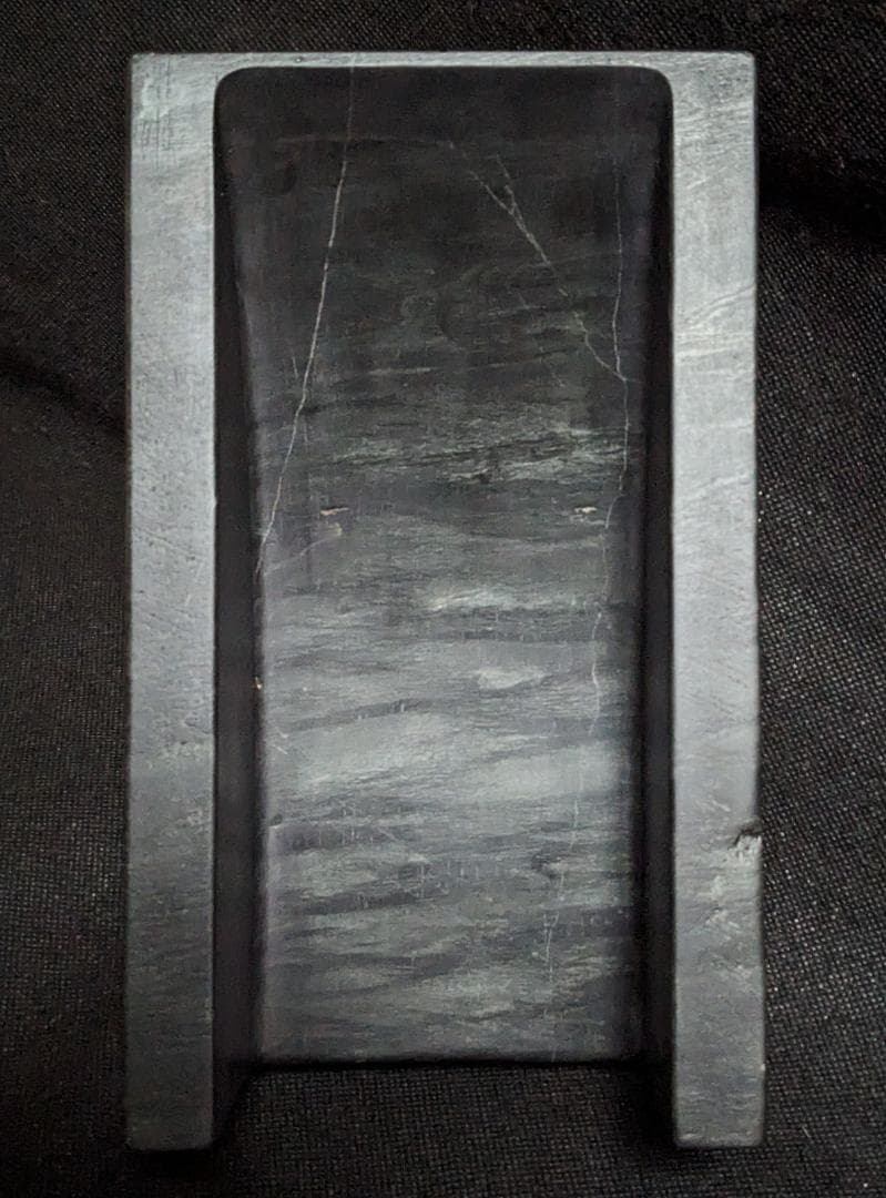 【歙州太史硯】◆水波紋・眉子紋・銀線・銀華紋の蒼黒美石◆約八吋◆唐木箱◆龍尾山